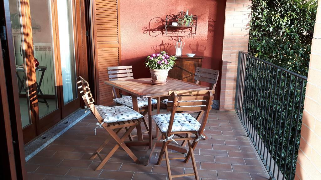 B&B Douglas House Варезе Экстерьер фото