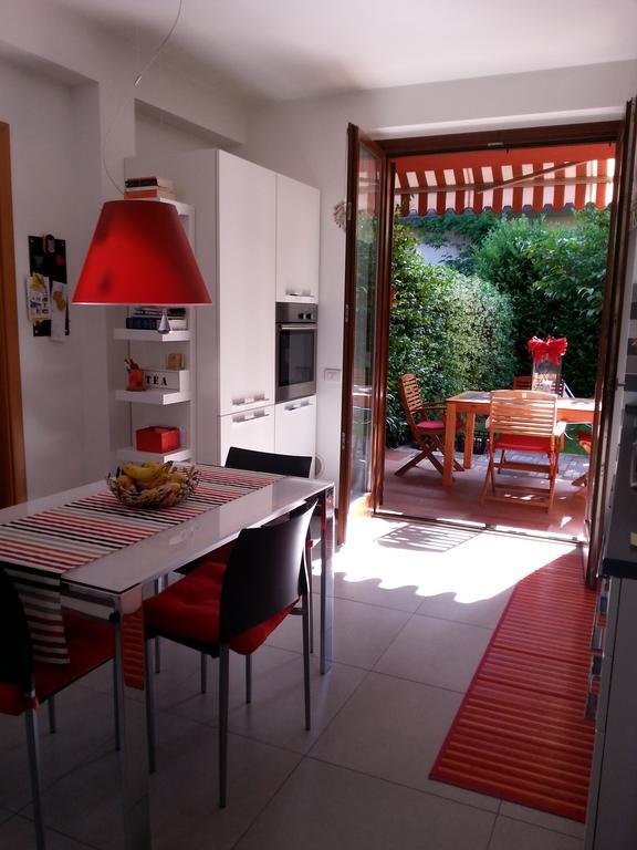 B&B Douglas House Варезе Экстерьер фото